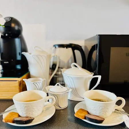 Nani'house In View *